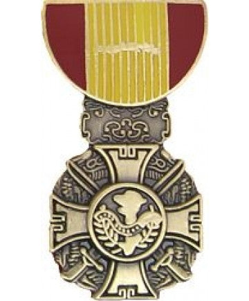 Republic of Vietnam Gallantry Cross Pin (1 1/8 inch)